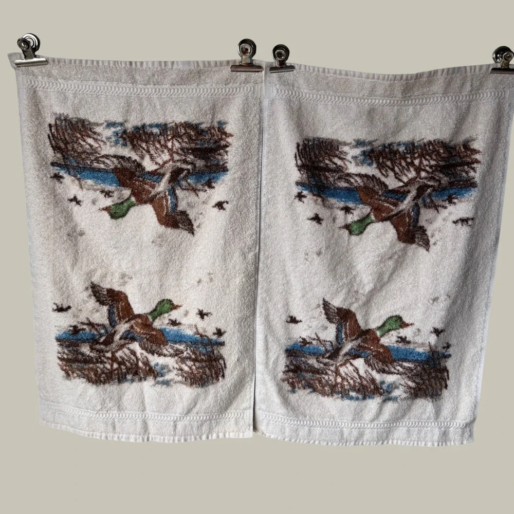Vintage RA Briggs Mallard Duck Hand Towels Set of 2 Cream Rustic Cabin Lodge